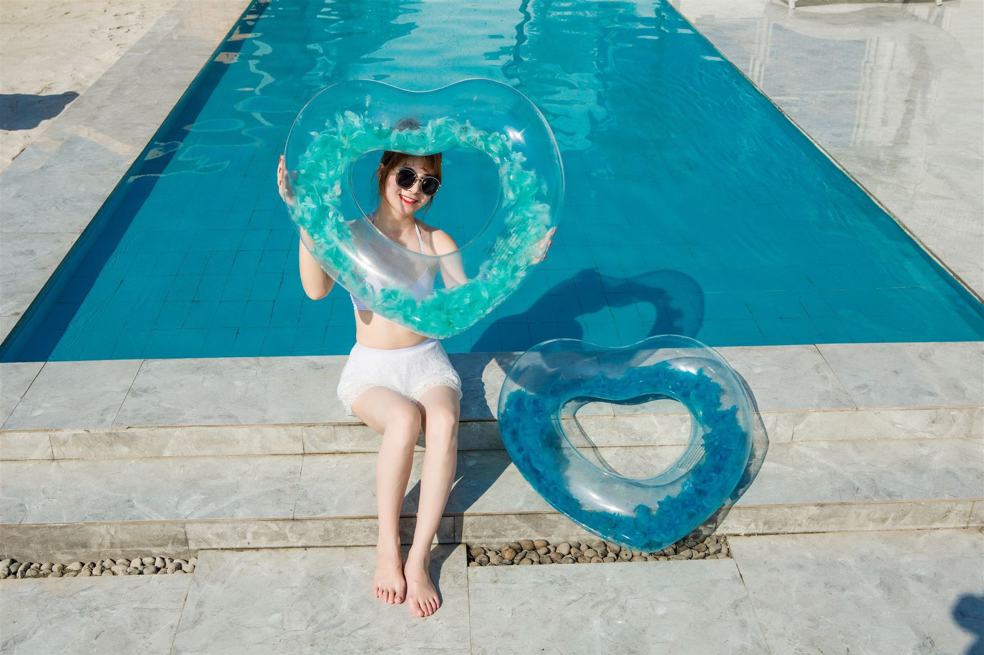 ANASA™ Heart-Shaped Feather Pool Float